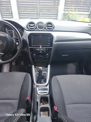 Vând Suzuki Vitara an fabricatie 2017, motor 1,6 benzină  - imagine 4