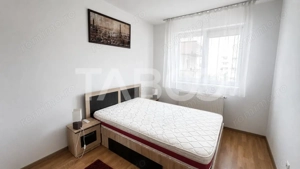 Apartament 2 camere mobilate utilate balcon parcare Calea Cisnadiei - imagine 5