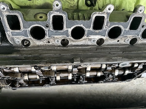 Chiulasă completă motor 2.0 TDI CBAB – stare bună - imagine 3