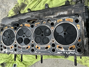 Chiulasă completă motor 2.0 TDI CBAB – stare bună
