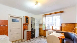 Apartament la casa 70 mp utili 3 camere pe Calea Poplacii - imagine 3