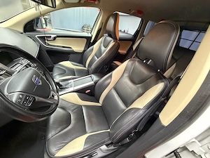 Volvo XC60 2.4 AWD - imagine 11