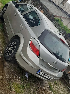 Opel Astra H  - imagine 2