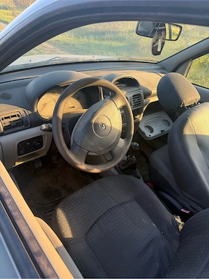 Renault clio 2004 1.4 benzina, Ford Fiesta 1.25 benzina pentru dezmembrat  - imagine 2