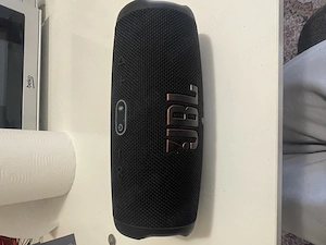 Boxa JBL charge 5, boxa este impecabilă 
