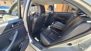 Toyota Avensis T25 - 2.0 D4D - imagine 8