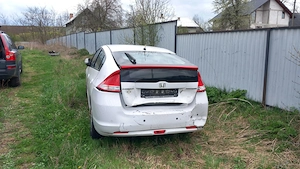 Dezmembrez Honda insight - imagine 4