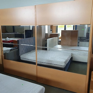 Dressing cu uși glisante 