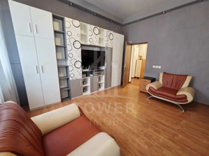 Garsonieră spațioasă de închiriat, ultracentral, la casă
