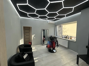 Închiriere scaun frizerie salon 
