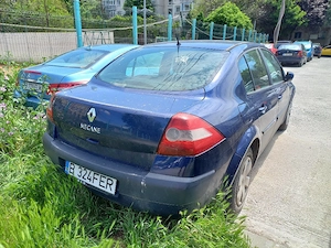 Renault Megane 2006 1.6 benzină  - imagine 4