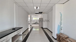 Spatiu Comercial 150 mp , zona Soarelui , trafic auto si pietonal inte - imagine 3
