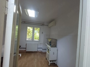 Circumvalatiunii Zona Gh Lazar de vanzare apartament spatios cu 3 camere la parter - imagine 8