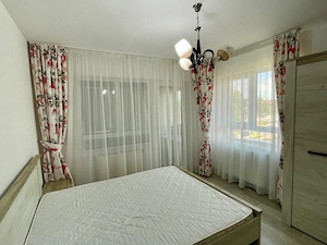 Apartament cu 2 camere, Nicolina-Cug, etaj 3, 57mp, 118.000 euro lasi - imagine 2