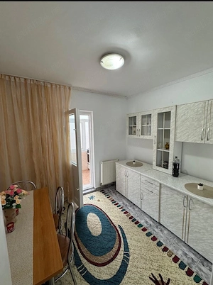 Închiriez apartament 2 camere   decomandat   complet mobilat   300  - imagine 5