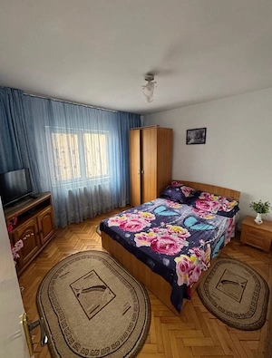 Închiriez apartament 2 camere   decomandat   complet mobilat   300  - imagine 3