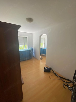 Apartament 3 camere de vanzare , Aleea Humulesti , et. 3 , 32.900 euro neg.  - imagine 3