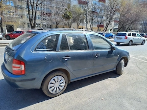 Skoda fabia 2007 1.2 benzină  - imagine 4