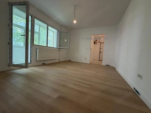 Metrou Titan renovat complet 3 camere