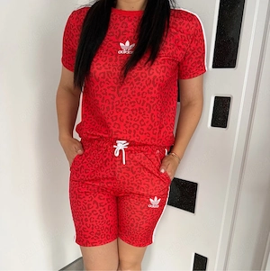 compleu adidas 