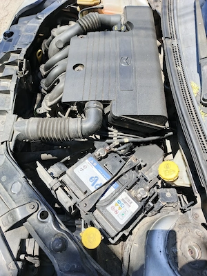 Vand Mazda 2 Benzina 2005 - imagine 10