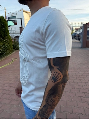 tricou billionaire 