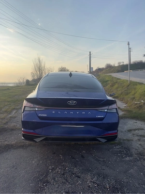 Hyundai Elantra Limited highway CVT 2021 - imagine 9