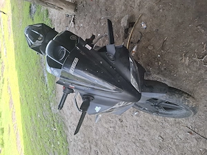 Vand yzf r125 2011 30 ka km reali 