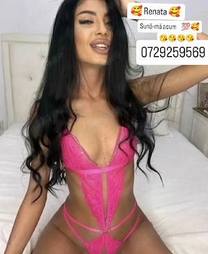 Fac doar  deplasări! Party-girl!  - imagine 1