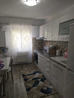 Apartament de inchiriat - imagine 2