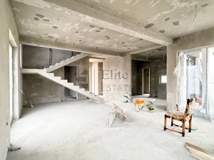 Vila / Casa de vanzare in Oradea, zona Dealuri - imagine 11