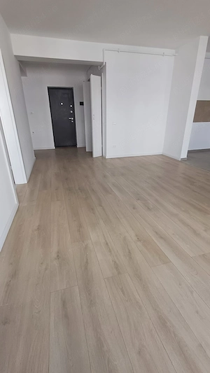 Vand apartament cu 2 camere - imagine 6