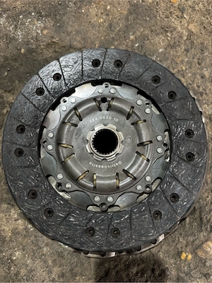 Disc Ambreaj T5 2.0 140 CP - imagine 2