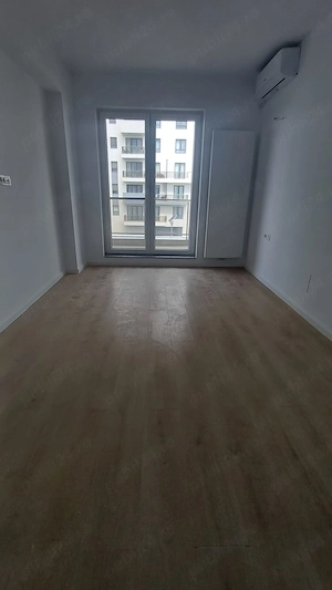Vand apartament cu 2 camere - imagine 9
