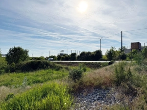 Teren intravilan 5680 mp la E671 in localitatea Les
