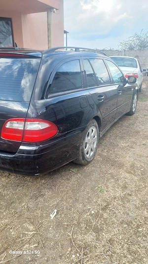 vînd mercedes E220  - imagine 3