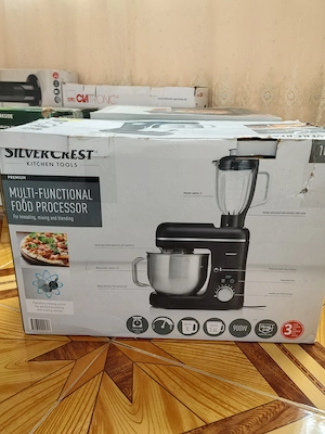 Robot de bucătărie nou