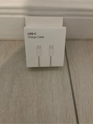 Vand cabluri noi tip.c 