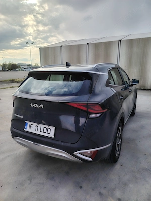 Vând Kia Sportage 2024, km 19.320,varianta urban, pachet iarna ai multe detalii la telefon. 