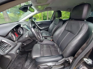 Opel Astra j Sport 2.0Diesel ,Automată, 165CP ,piele,  navai ,Camera, 2011 full - imagine 3