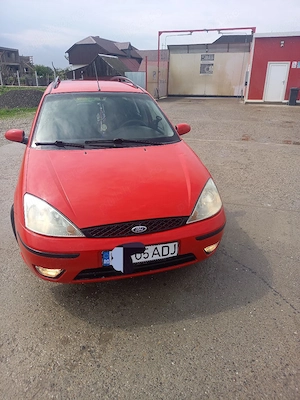 Vînd ford focus 