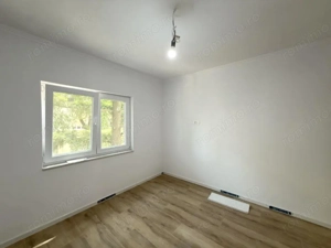 Apartament cu 3 camere, decomandat, 71mp, etaj 1 - zona Dambovita  - imagine 6