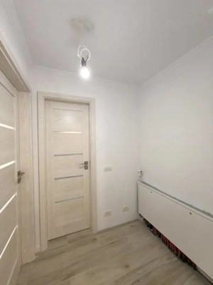 Apartament cu 3 camere, decomandat, 71mp, etaj 1 - zona Dambovita  - imagine 9