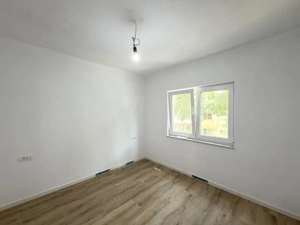 Apartament cu 3 camere, decomandat, 71mp, etaj 1 - zona Dambovita  - imagine 4