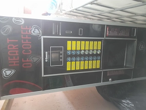 Vand tonomat de cafea  Saeco