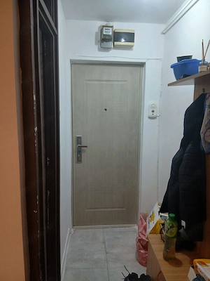 Vanzare apartament 2 camere semidecomandat - imagine 2