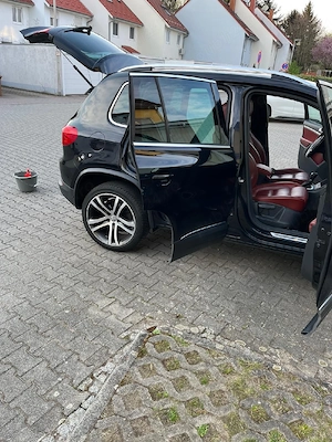 Volkswagen Tiguan - imagine 8