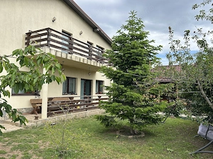 Casa P+1 zina liniștită, langa padure!