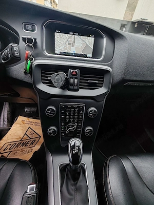 Volvo V40 Cross Country D4 - imagine 7