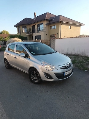 Vând Opel Corsa D - imagine 2